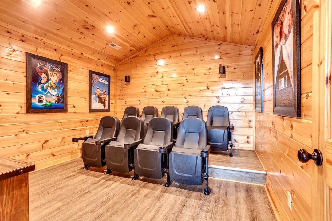 Gatlinburg Cabin With Private Hot Tub By Staycating Exterior photo