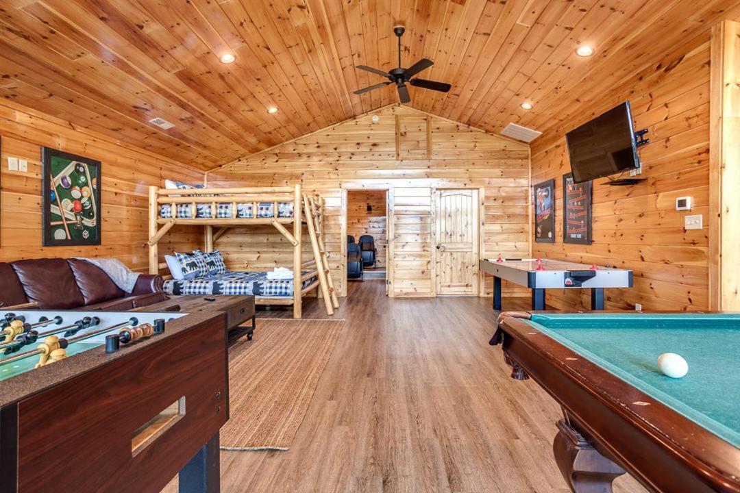Gatlinburg Cabin With Private Hot Tub By Staycating Exterior photo